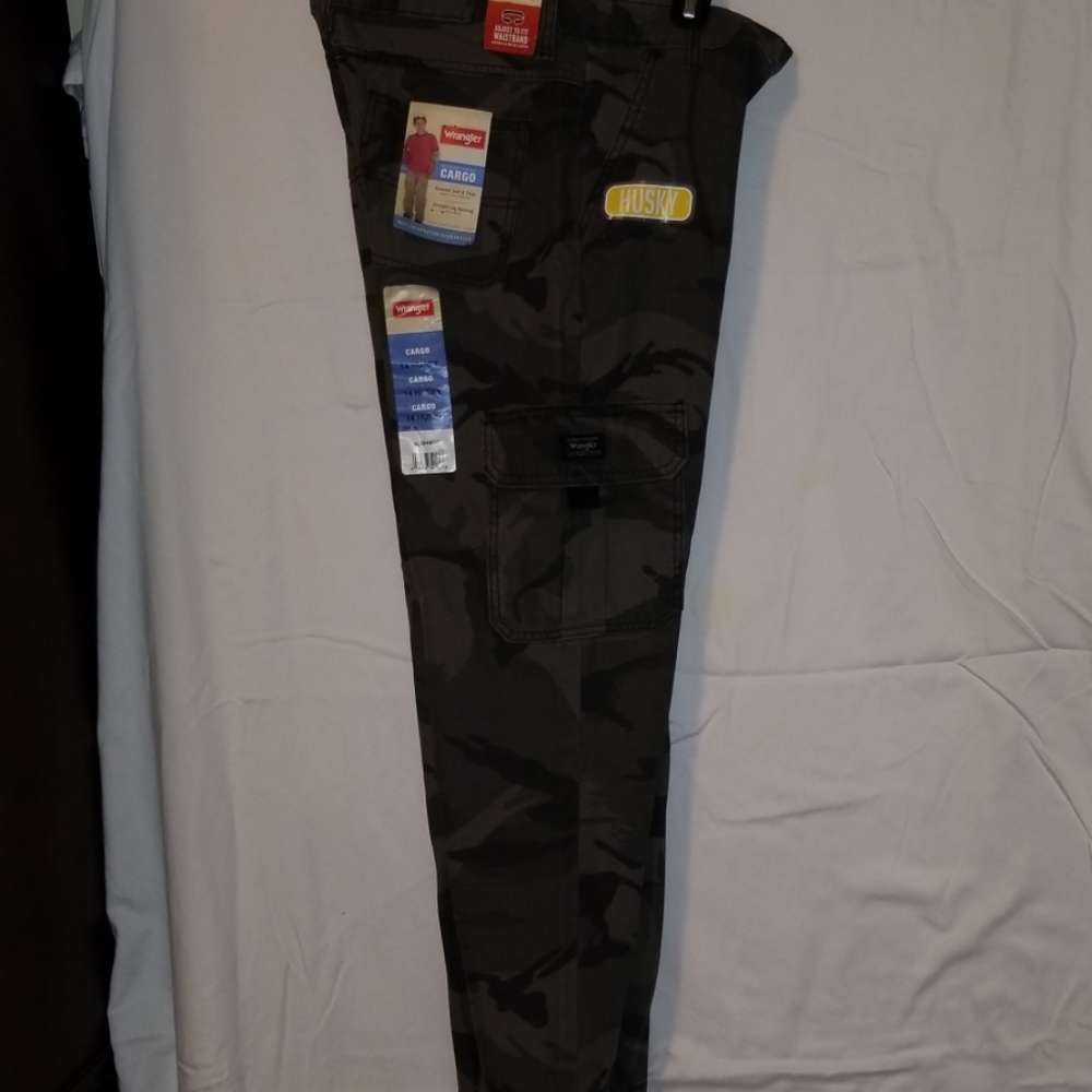 Boys Camo pants. Husky